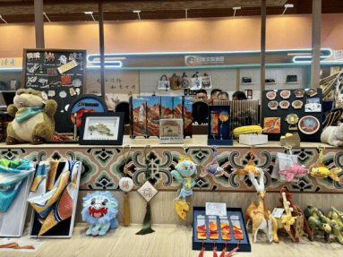 贴荣获“全省十佳文旅创新产品”称号开元棋牌甘州区悬臂佛辉马蹄夜灯冰箱(图2)